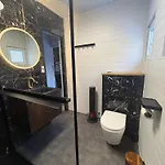 La Vallée La Boverie Chalet *